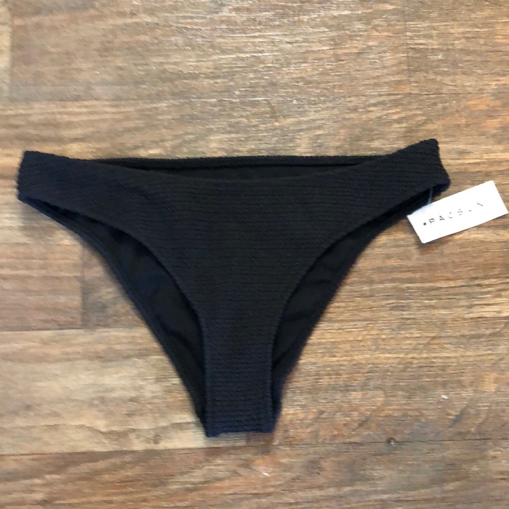 Black bikini bottoms
